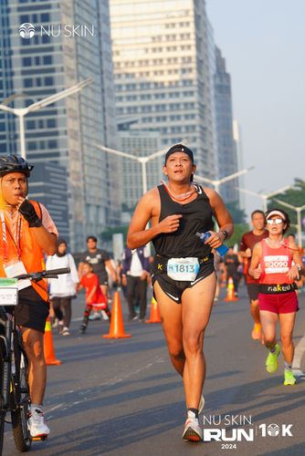 Race photo from Nu Skin Run 10K