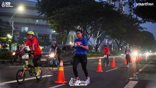 Race photo from Smartfren Run 2025 