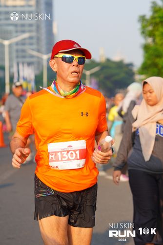 Race photo from Nu Skin Run 10K