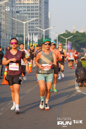 Race photo from Nu Skin Run 10K