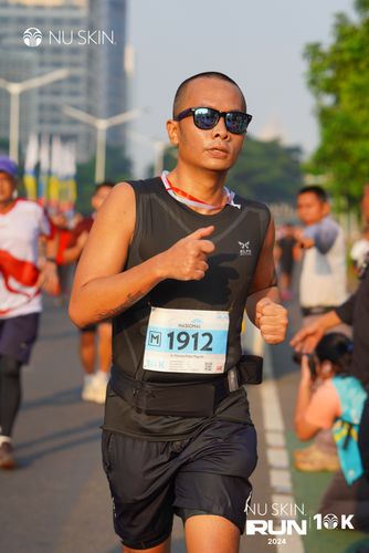 Race photo from Nu Skin Run 10K