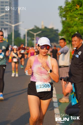 Race photo from Nu Skin Run 10K