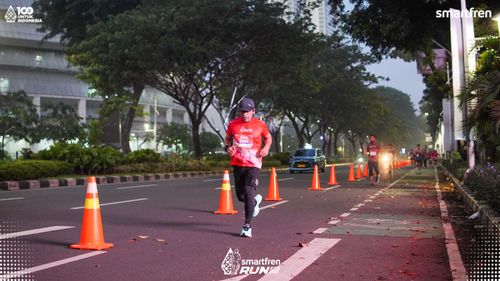 Race photo from Smartfren Run 2025 