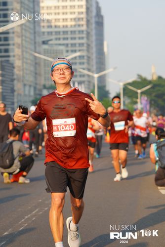 Race photo from Nu Skin Run 10K
