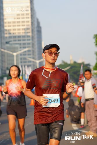 Race photo from Nu Skin Run 10K