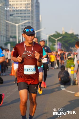 Race photo from Nu Skin Run 10K