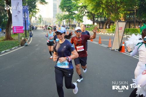 Race photo from Nu Skin Run 10K