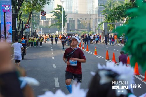 Race photo from Nu Skin Run 10K