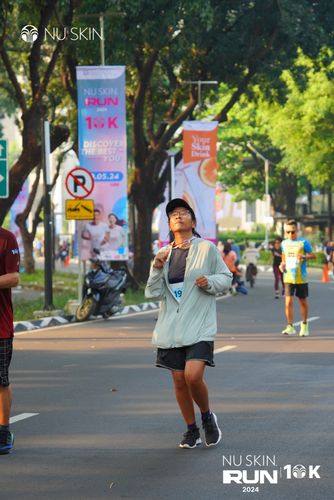 Race photo from Nu Skin Run 10K