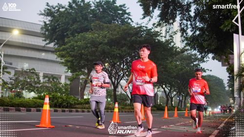 Race photo from Smartfren Run 2025 