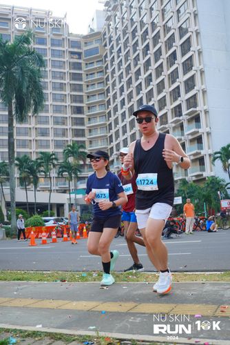 Race photo from Nu Skin Run 10K