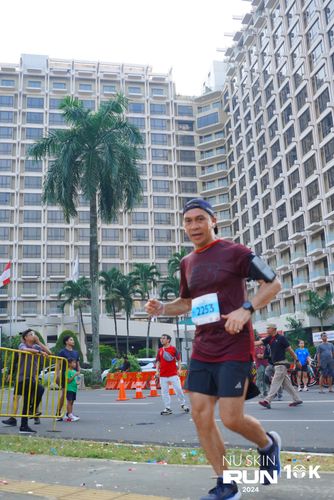 Race photo from Nu Skin Run 10K