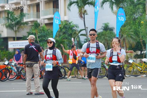 Race photo from Nu Skin Run 10K