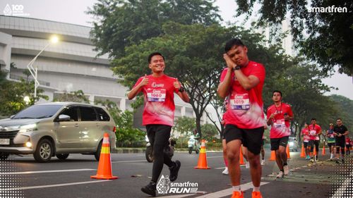 Race photo from Smartfren Run 2025 