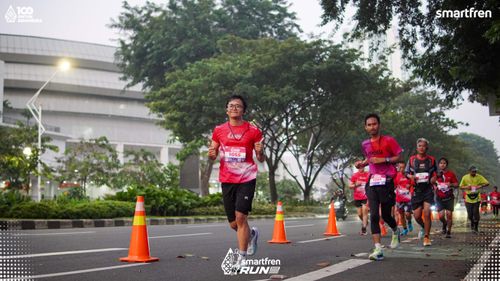 Race photo from Smartfren Run 2025 
