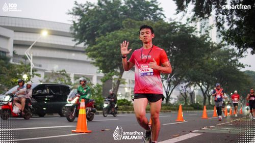 Race photo from Smartfren Run 2025 