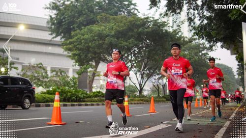 Race photo from Smartfren Run 2025 