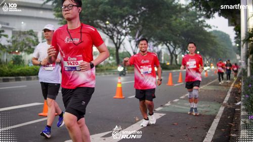 Race photo from Smartfren Run 2025 