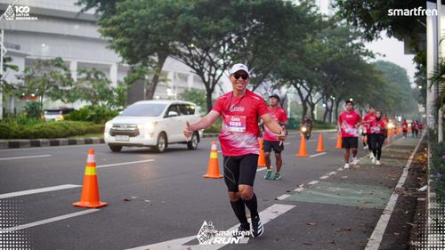Race photo from Smartfren Run 2025 