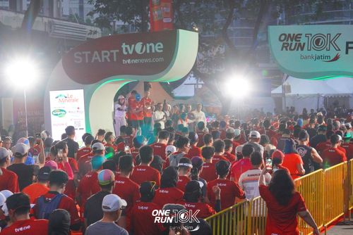 Race photo from ONE RUN 10 K