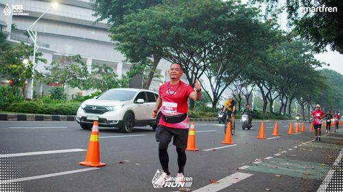 Race photo from Smartfren Run 2025 