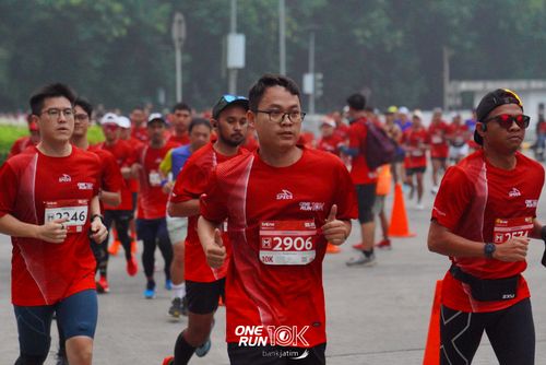 Race photo from ONE RUN 10 K
