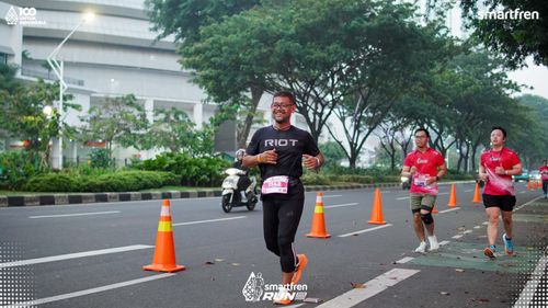 Race photo from Smartfren Run 2025 