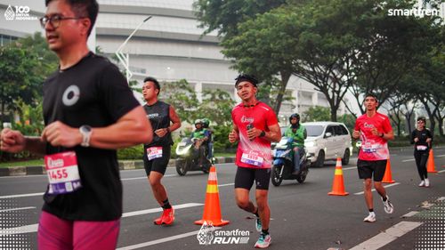Race photo from Smartfren Run 2025 