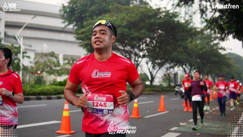 Race photo from Smartfren Run 2025 