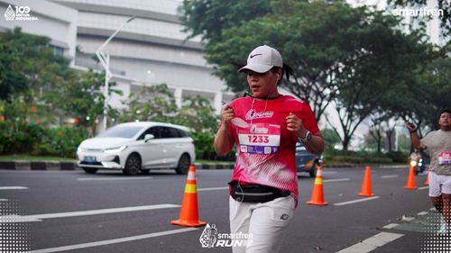 Race photo from Smartfren Run 2025 