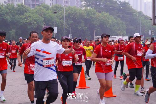 Race photo from ONE RUN 10 K