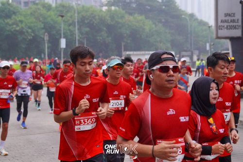 Race photo from ONE RUN 10 K