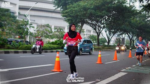 Race photo from Smartfren Run 2025 