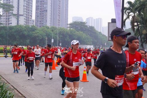 Race photo from ONE RUN 10 K