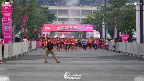 Race photo from Smartfren Run 2025 
