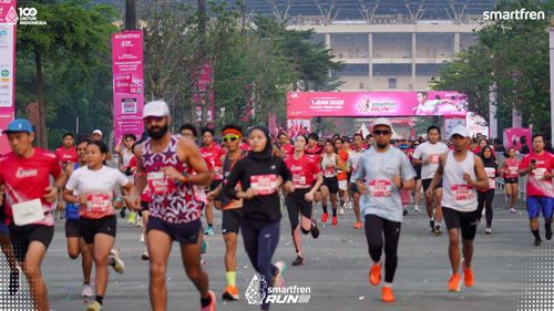 Race photo from Smartfren Run 2025 