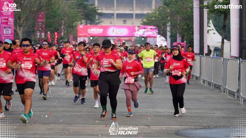 Race photo from Smartfren Run 2025 