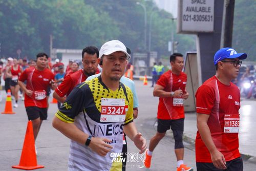 Race photo from ONE RUN 10 K