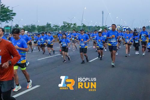 Race photo from ISOPLUS RUN 2025 - JAKARTA