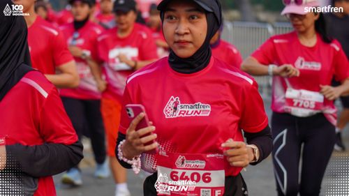 Race photo from Smartfren Run 2025 