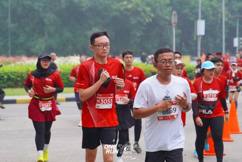Race photo from ONE RUN 10 K