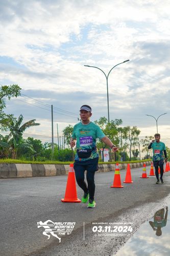 Race photo from Arutmin Borneo Run 2024