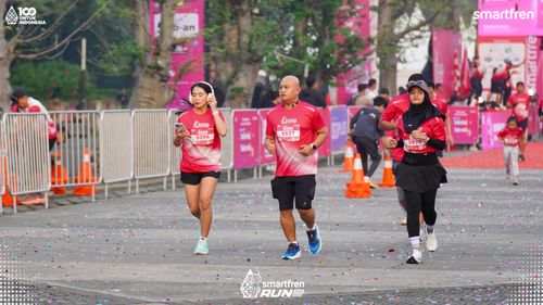 Race photo from Smartfren Run 2025 