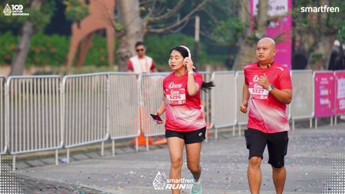 Race photo from Smartfren Run 2025 