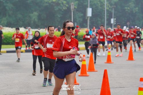 Race photo from ONE RUN 10 K