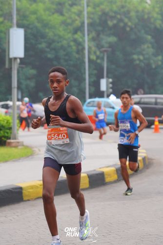 Race photo from ONE RUN 10 K