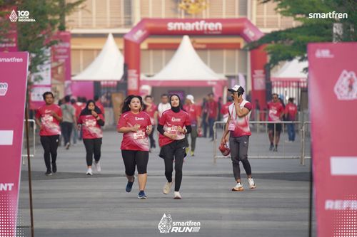 Race photo from Smartfren Run 2025 