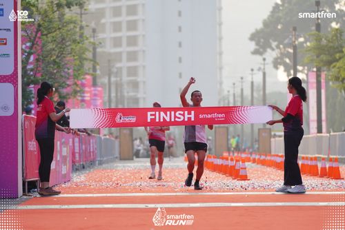 Race photo from Smartfren Run 2025 