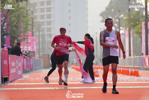 Race photo from Smartfren Run 2025 