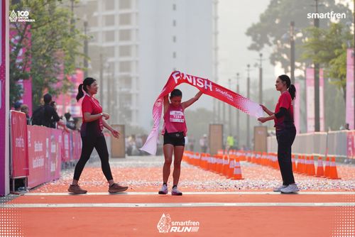Race photo from Smartfren Run 2025 